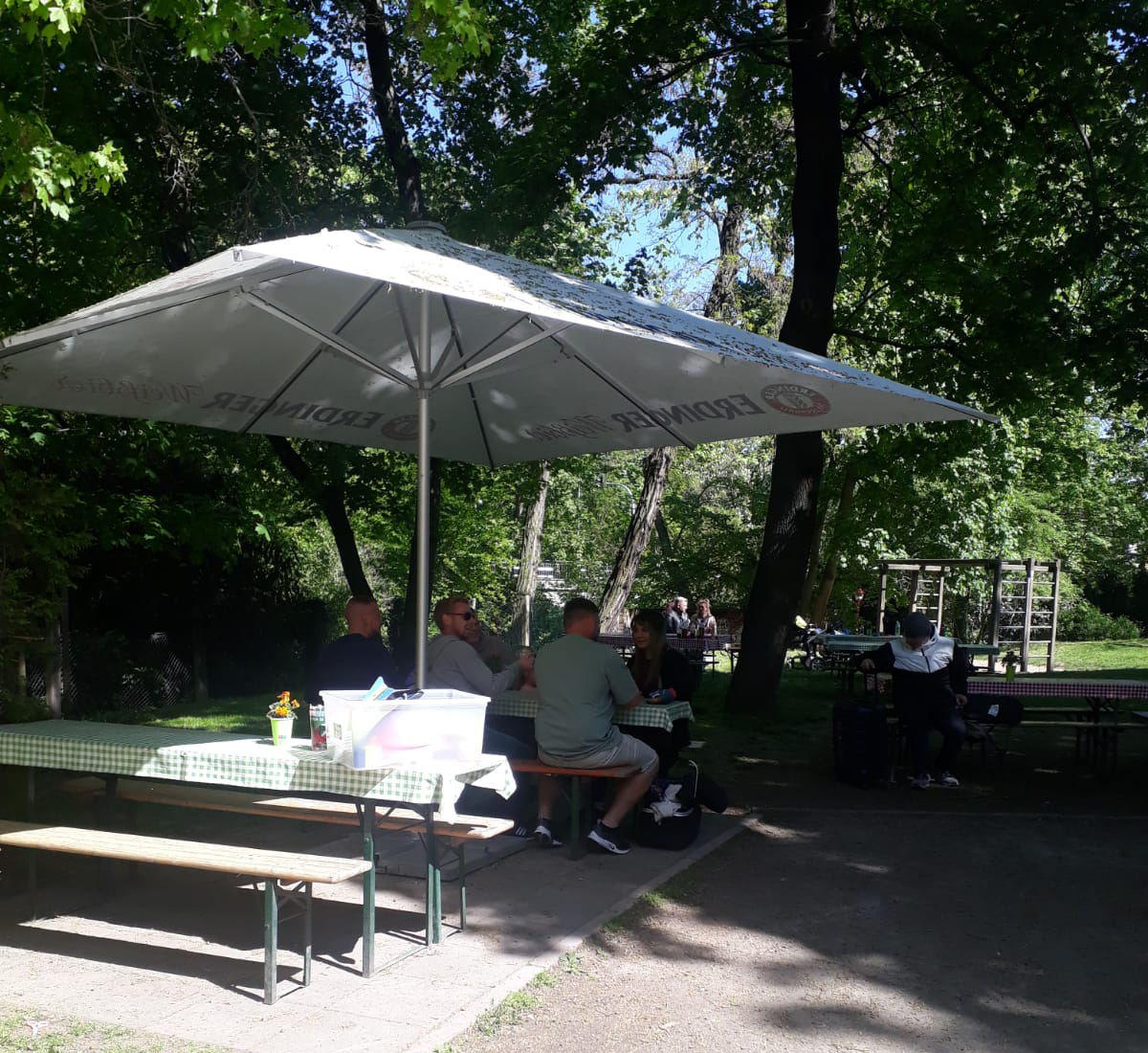 Ausblick auf den Biergarten